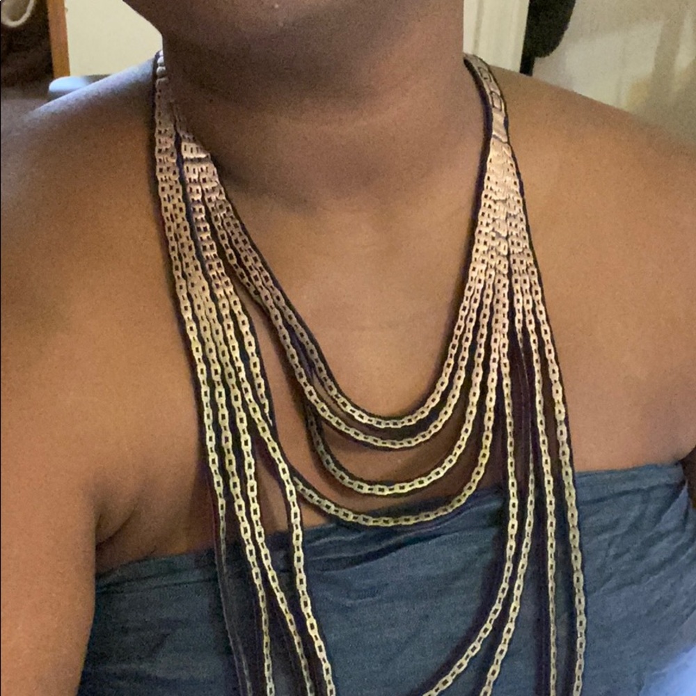 Lightweight Reversible Chain Patterned Necklace
